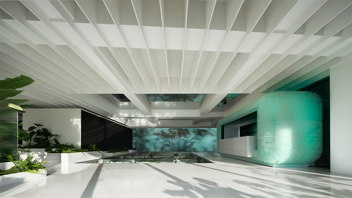 With its futuristic, tech-driven feel, the green here starts to return to its true, natural form. Vivid and alive, glimmering with light. Untouchable, yet all the more comforting for it.
